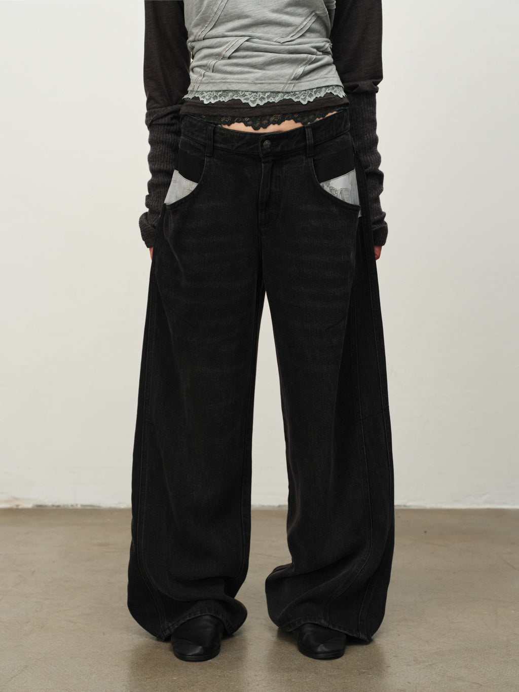 "Garden Dream" Print Straight Jeans