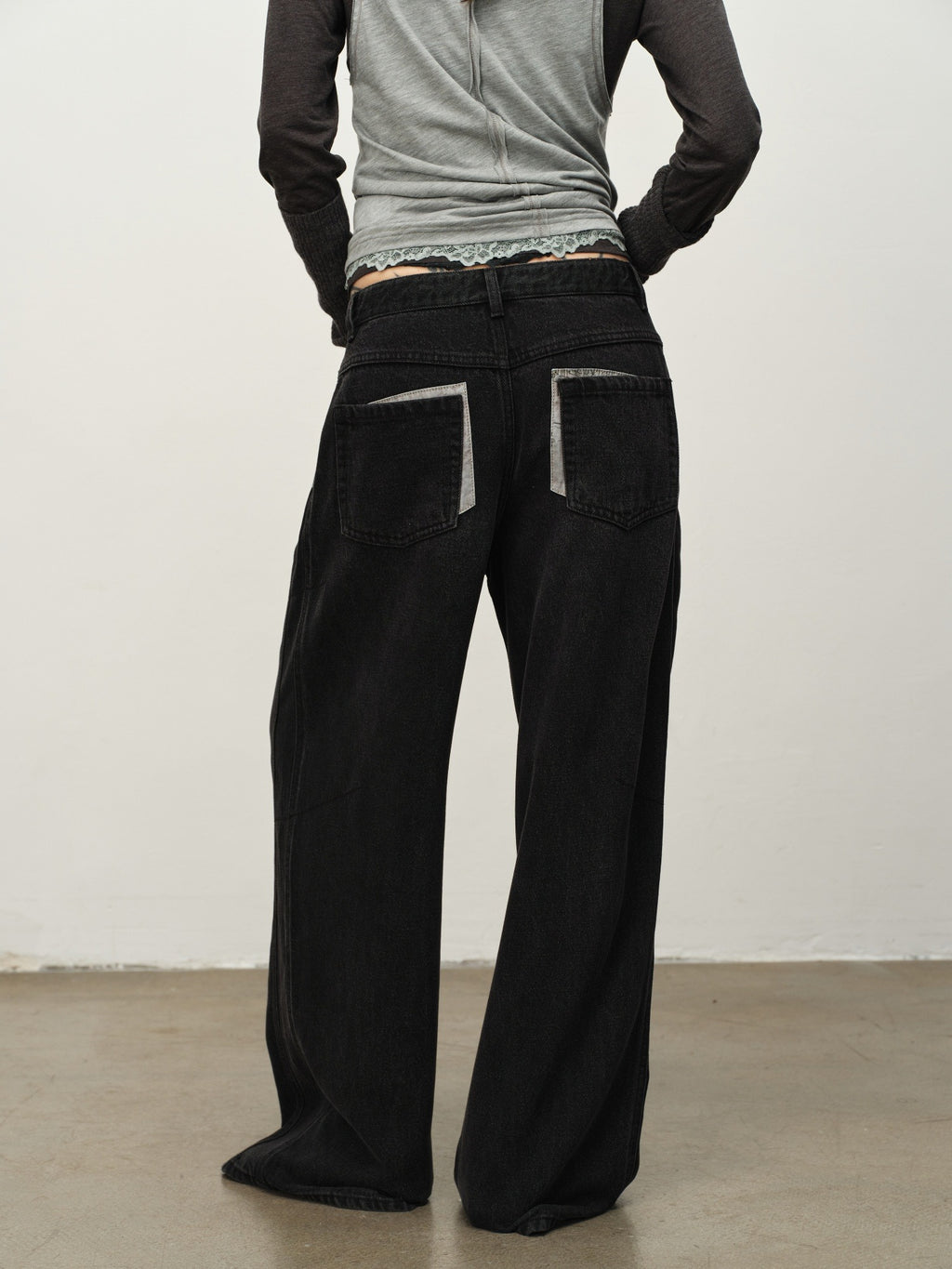 "Garden Dream" Print Straight Jeans