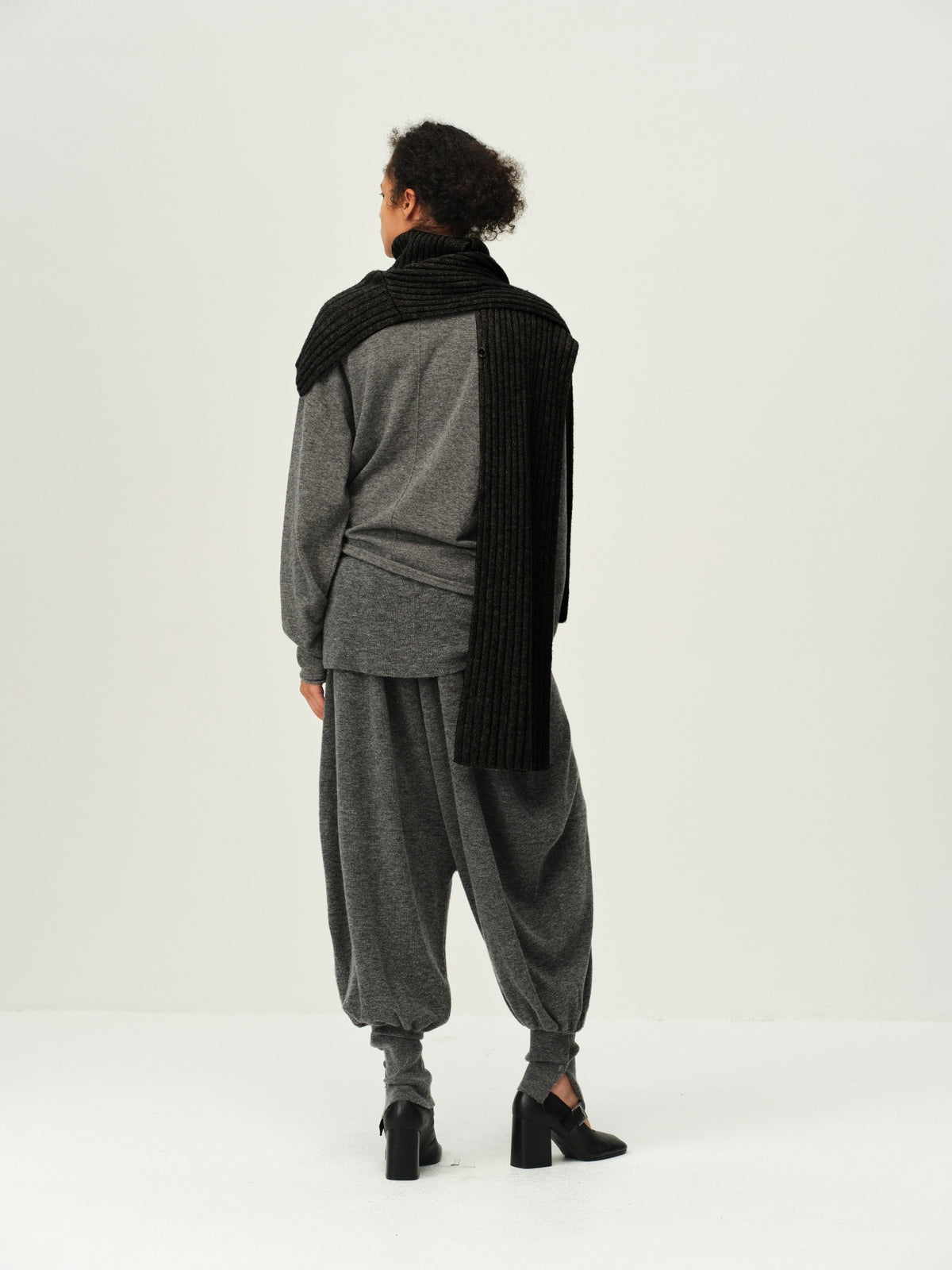 Wool Ribbed Knit Scarf