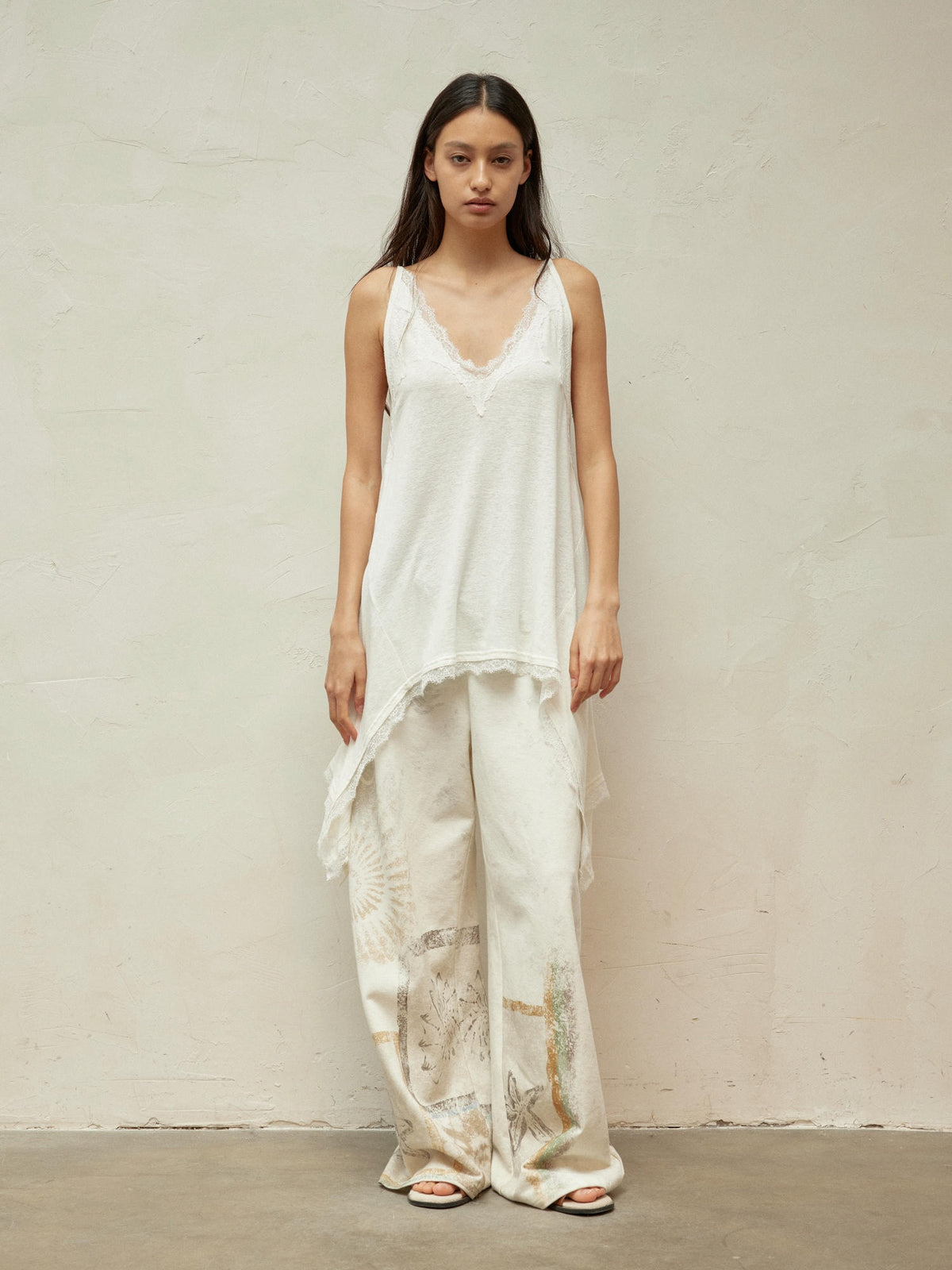 Lace-Paneled Linen V-Neck Tank
